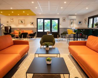 Campanile Narbonne - נארבון - בר