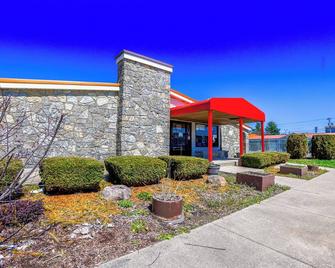 Cozy Garden Inn By OYO Hwy 40 Richmond - Richmond