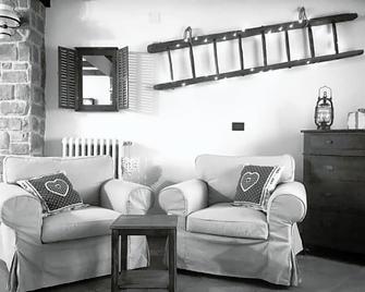 Albergo Bel Soggiorno - Fiumalbo - Living room