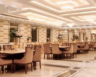Sukhsaroj Hotel & Resorts - Sikandrabad - Restaurant