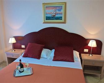 Hotel Teti - Torre Mozza - Habitación