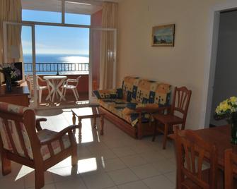 Apartamentos Elvira - Blanes - Living room