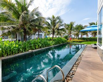 Le Palmier Ho Tram Resort - Vung Tau - Pileta