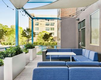 Tru by Hilton Lawrenceville Atlanta I-85 Sugarloaf - Lawrenceville - Balkon