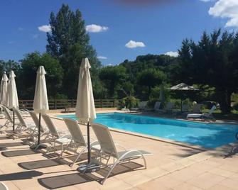 Le Pont de L'Ouysse - Lacave - Piscina