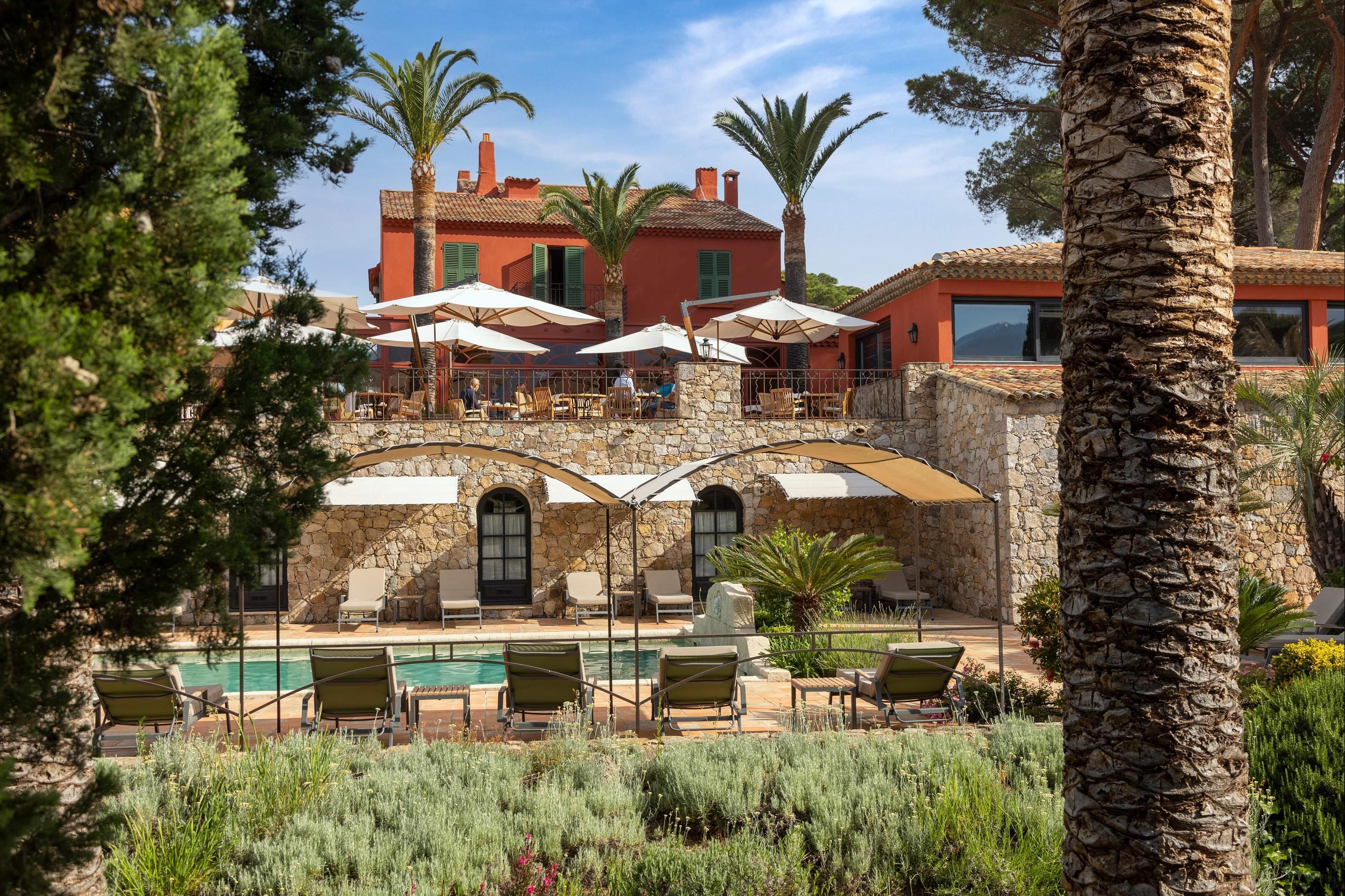 La Signoria - קאלבי - בניין