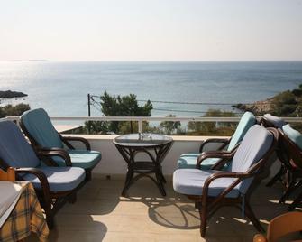 Glicorisa Beach - Pythagorio