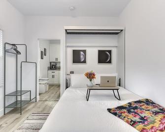Modern Studio - North Oak Park/Uc Med Center - 薩克拉門托 - 臥室