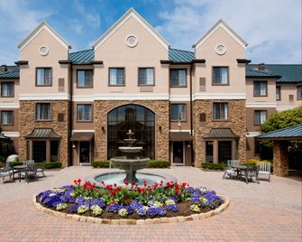 Staybridge Suites Charlotte Ballantyne by IHG - Charlotte - Building