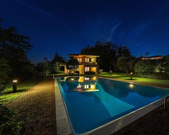 Villa dei Salici con Piscina by Wonderful Italy - Soiano del Lago - Pool