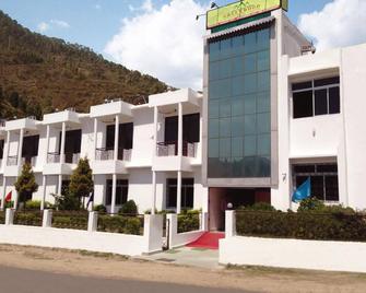 Kanara Hotel - Bhimtal - Gebäude