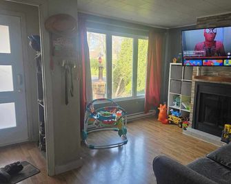 3 bedrooms beautiful house on island saint-Therese ( Saint jean sur Richelieu ) - Saint-Jean-sur-Richelieu