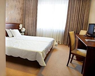 Hotel Rozdroze Nieborow - Bolimów - Bedroom