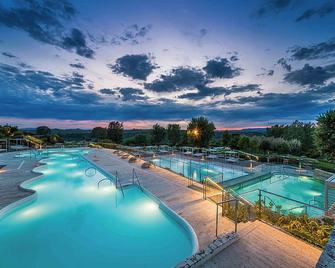 San Giovanni Terme Rapolano - Rapolano Terme - Piscine