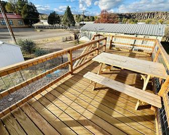 Sleeping Lion Casita in Fort Davis, Texas. Explore The Davis Mountains and area. - Fort Davis - Balkon