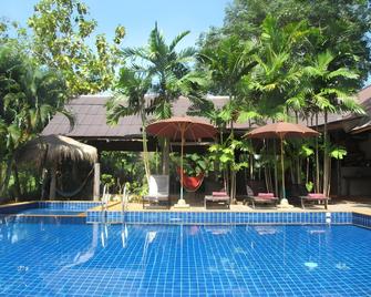 Bamboo Hideaway Resort - Ko Mak - Edificio