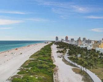 2 B/R- Heart of South Beach, Near Ocean Dr & Beach - Miami Beach - Beach