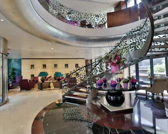 Crowne Plaza Beirut By IHG - ביירות - לובי