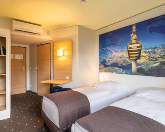 B&B Hotel Stuttgart-Airport/Messe - שטוטגרט - חדר שינה