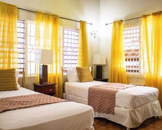 Silver Creek Resort - Runaway Bay - Schlafzimmer