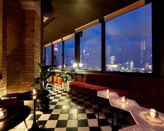 The Beekman Tower, Trademark Collection by Wyndham - New York - Lounge