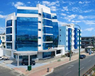 Navio Hotel - Манта - Будівля
