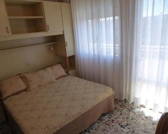 Hotel Atenea - Caorle - Camera da letto