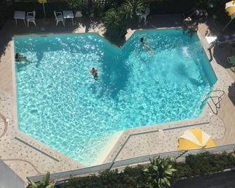 Petlyapartments - Bellaria-Igea Marina - Piscine