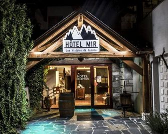 Hotel Mir - Saint-Lary-Soulan - Budova