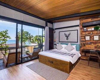 The Cabin Beach Resort - Ko Pha Ngan - Sovrum