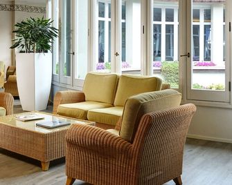 Una Hotels Capotaormina - טאורמינה - שירותי מקום האירוח