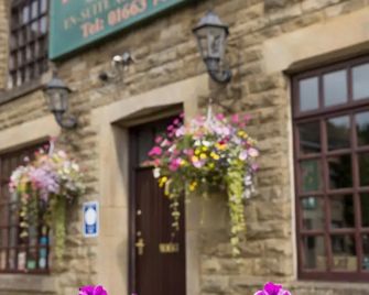 Pack Horse Inn - High Peak - Byggnad