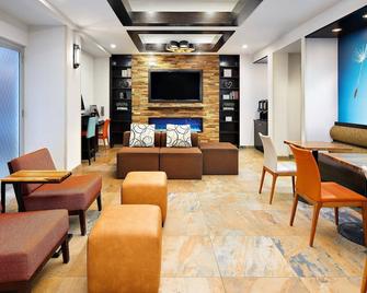 Fairfield Inn & Suites by Marriott New York Manhattan/Chelsea - New York - Lounge