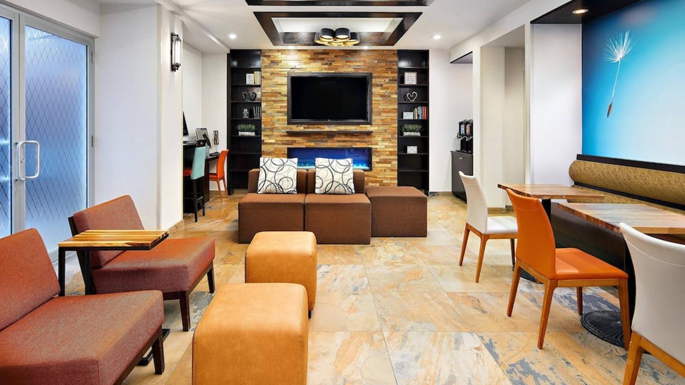 Fairfield Inn & Suites by Marriott New York Manhattan/Chelsea