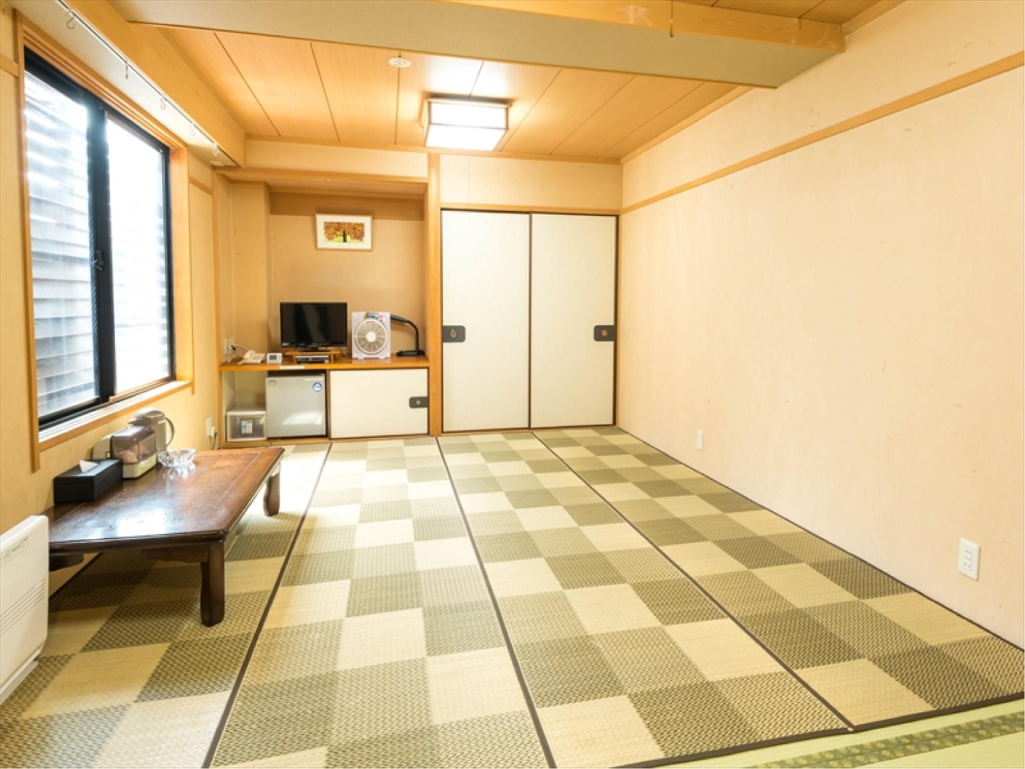 Hotel Hachiman - Ōmihachiman - Schlafzimmer