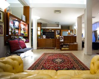 Hotel Piero della Francesca - Arezzo - Front desk