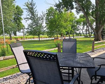 River's Bend | Ottertail, MN - Ottertail - Patio