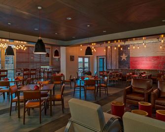 Four Points by Sheraton Midland - מידלנד - מסעדה