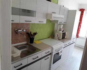 Duplex 2 Au Centre De Mirecourt - Mirecourt - Keuken