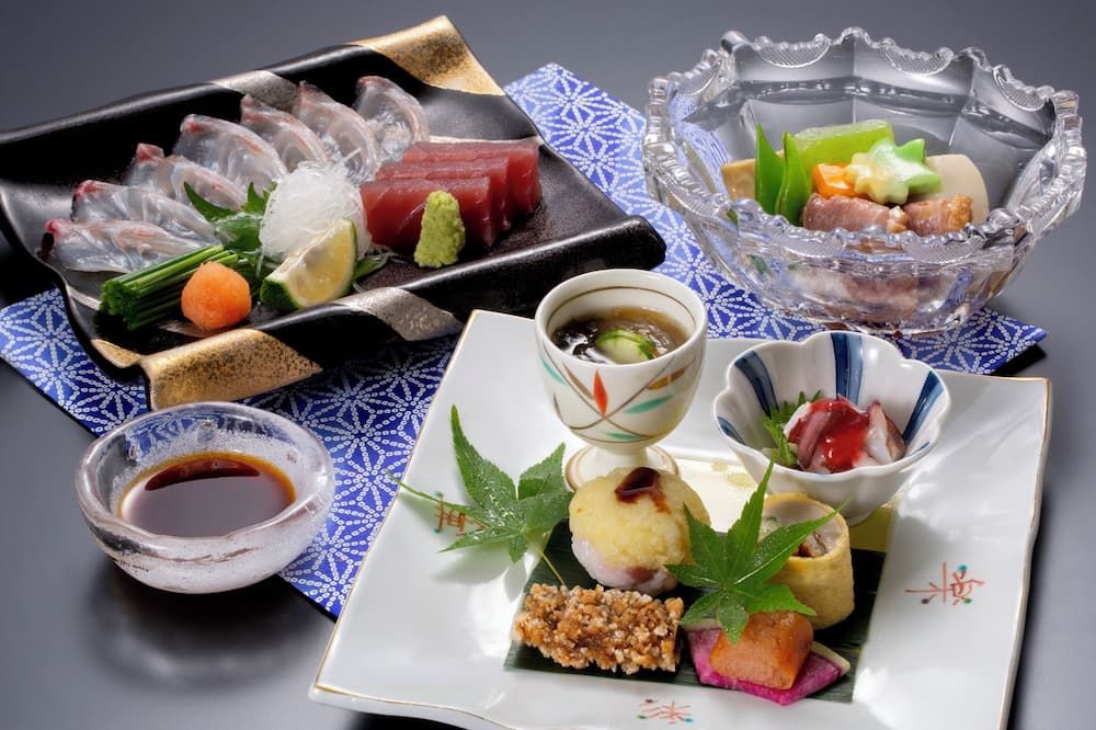 Hotel New Otani Tottori - טוטורי - אוכל