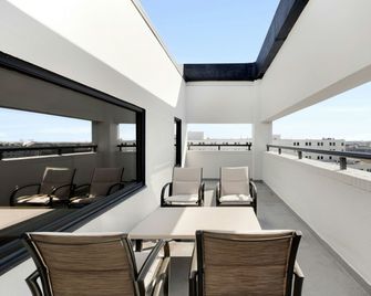 Fairfield by Marriott Inn & Suites Charleston Downtown - Charleston - Balcony