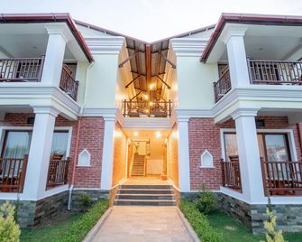 Manigram Bishram Batika Pvt Ltd - Butwāl - Building