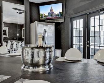 Disneymansion By Americanvacationliving 11br - 30p - Davenport - Essbereich
