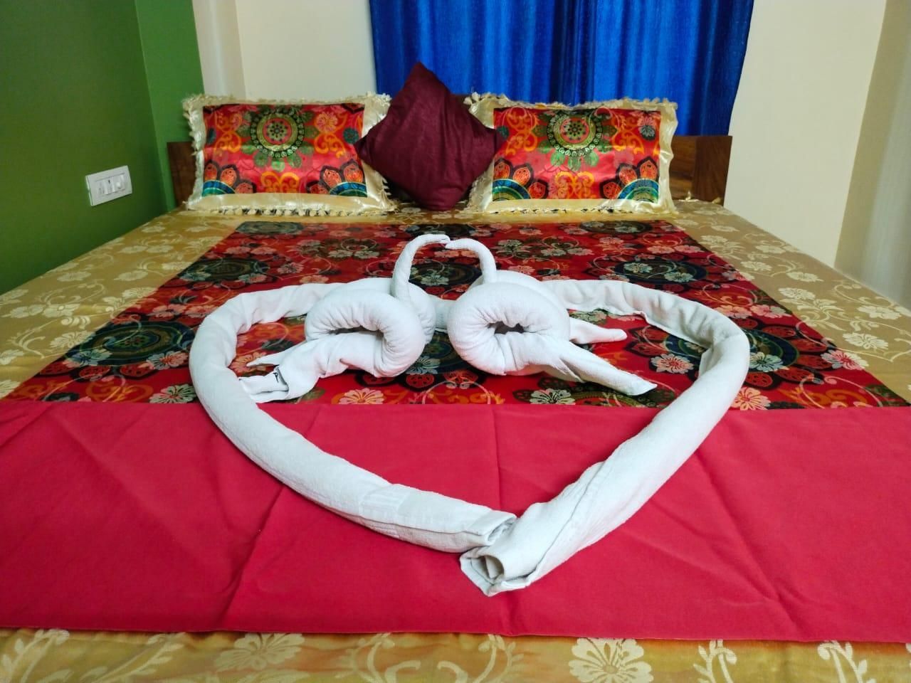 Hotel Paradise - Digha - Schlafzimmer