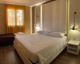 Acqua Resorts - Sirmione - Camera da letto