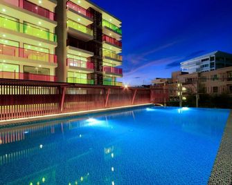 King Studio With Sofabed@rocco Huahin6b - Hua Hin - Pool