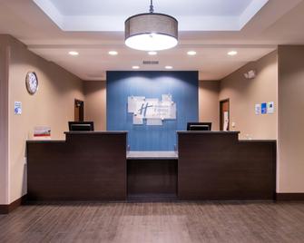 هوليداي إن إكسبرس آند سويتس بيكرزفيلد أيربورت باي آيتش جي - باكيرسفيلد - أفضل طعام