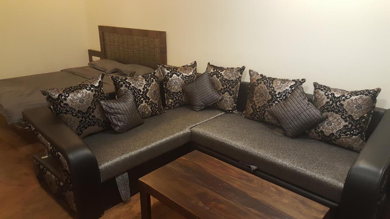 Hotel Rahil Plaza