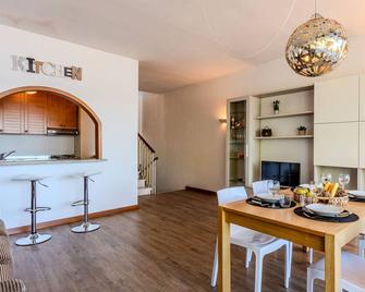 Apartment Attilio lake front view by Interhome - Ispra - Dining room