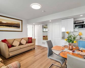 Cozy stay overlooking the bedford basin - Halifax - Salon